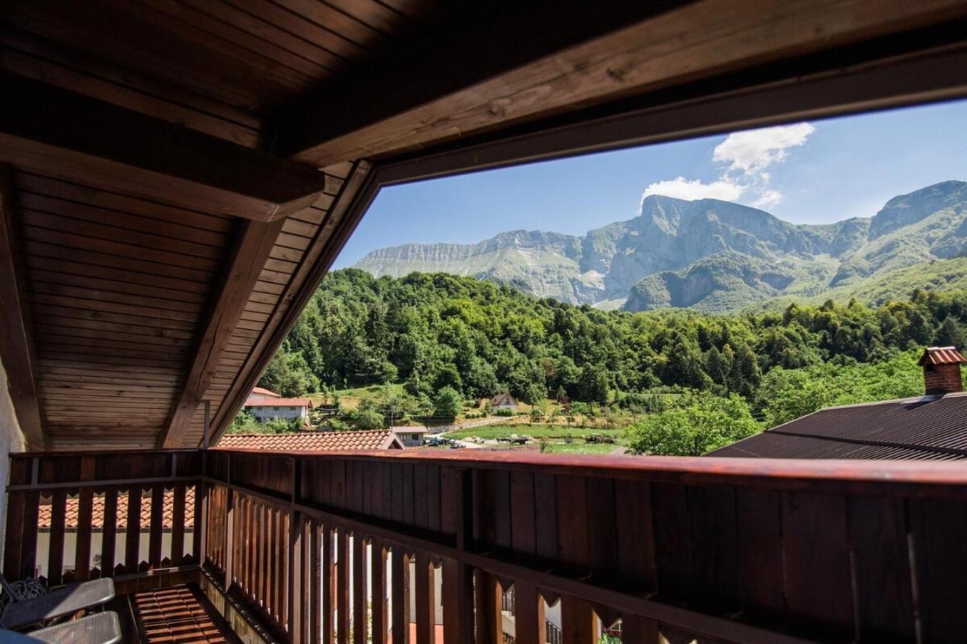 Apartma Luna With Mountain View Kobarid Exterior photo